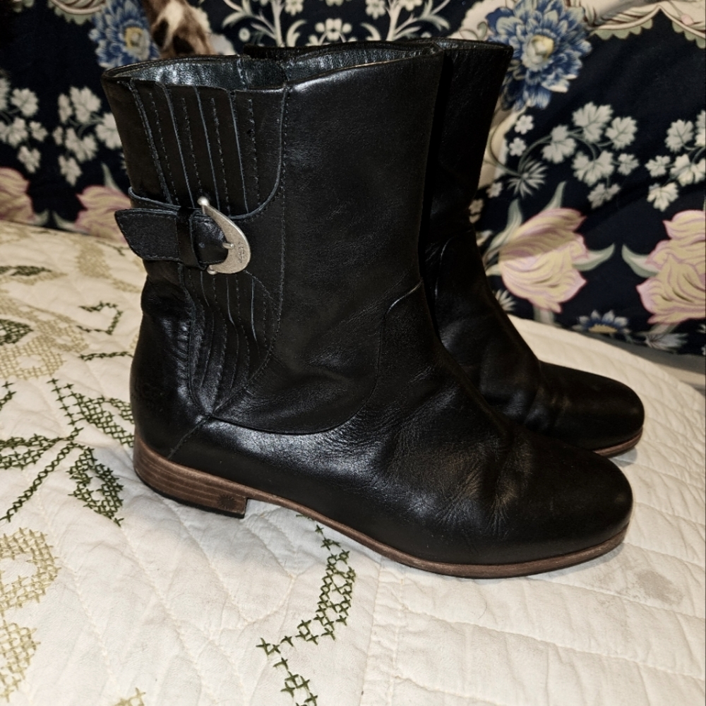 Ugg Australia Black Leather  Boots size 8.5